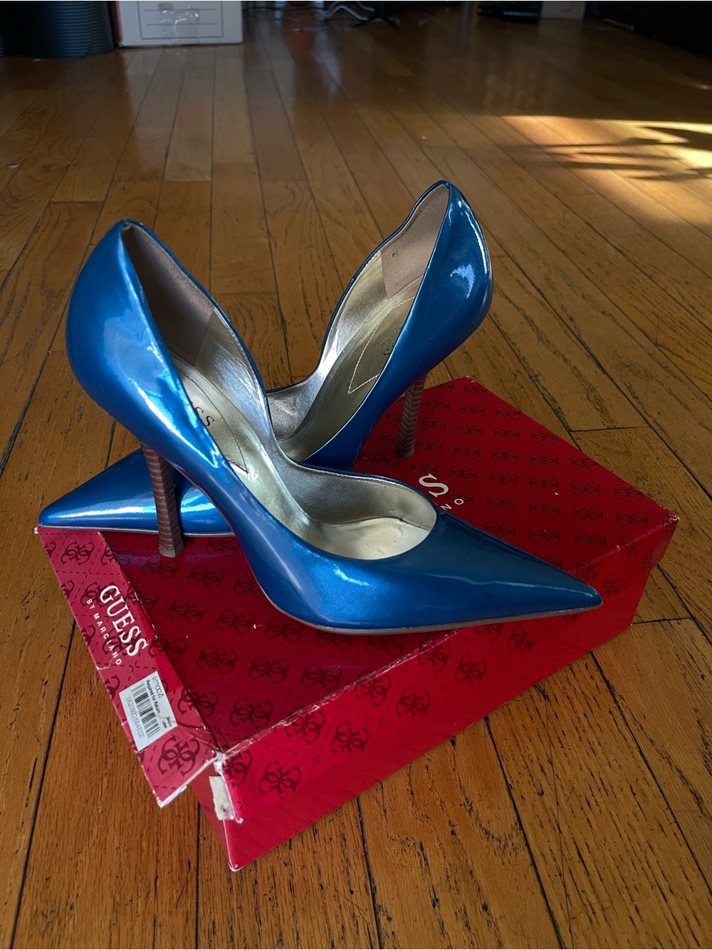 GUESS Teal Blue Patent Pointed-Toe Pumps - Picture 2 of 6
